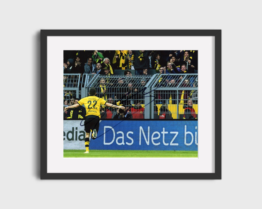Christian Pulisic - Borussia Dortmund - Team Celebration Soccer FramedSportPrints Gallery Frame 16x20