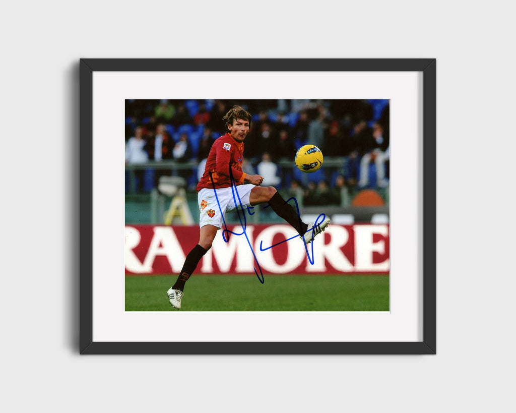 Gabriel Heinze - AS Roma - Airborne Focus Soccer FramedSportPrints Gallery Frame 16x20