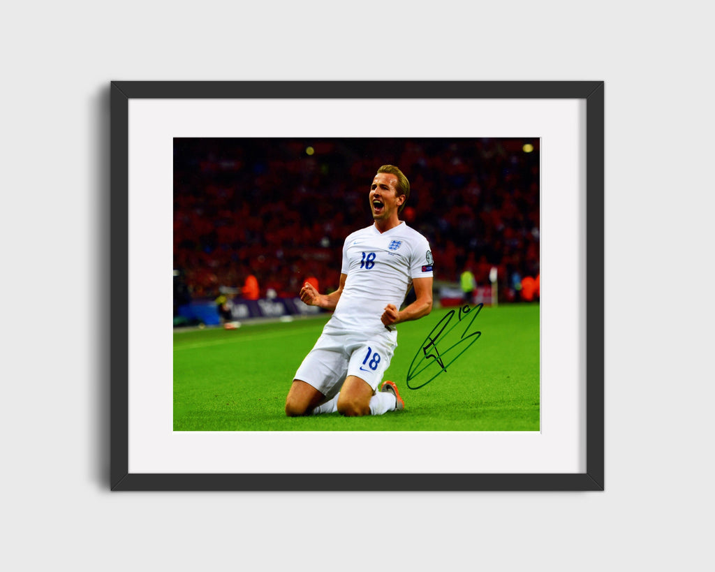 Harry Kane England Autograph Print - Sliding Power Soccer FramedSportPrints Gallery Frame 16x20