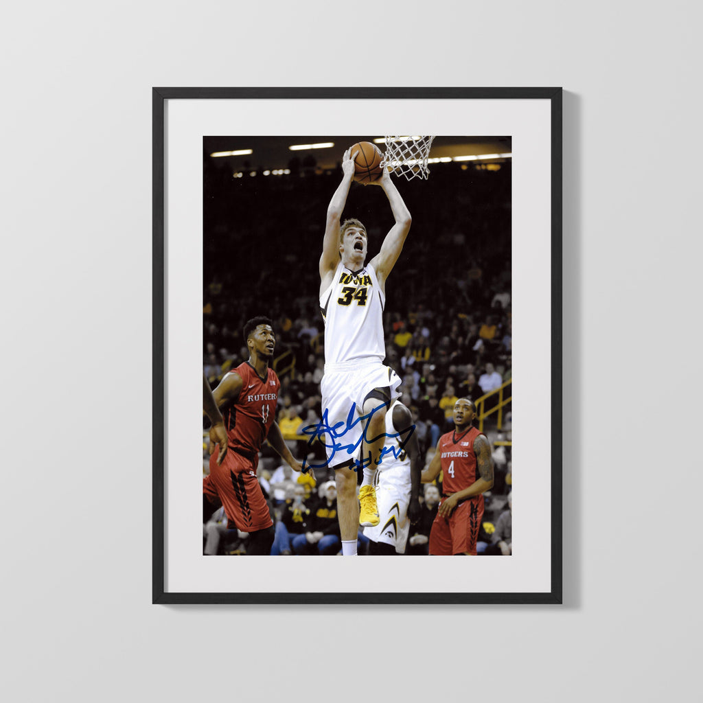 Iowa Autograph Print - Adam Woodbury Dunk - Above the Rim College FSPrints Gallery Frame 16x20