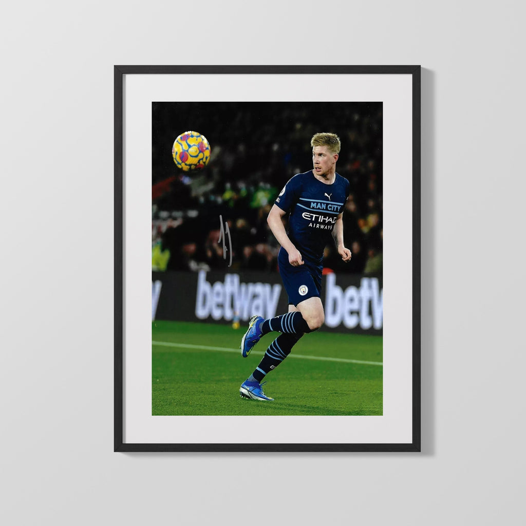 Kevin De Bruyne Autograph Print - Manchester City - Midfield Maestro Soccer FramedSportPrints Gallery Frame 16x20