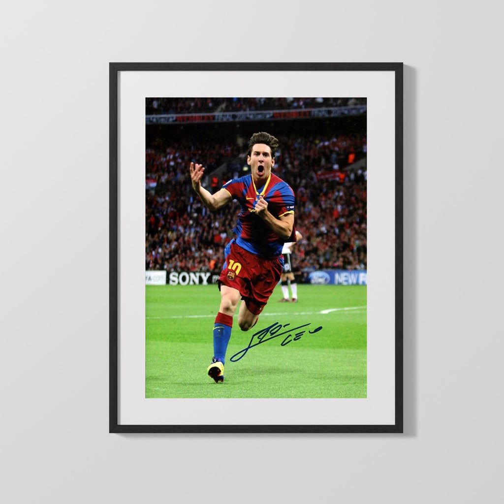 Lionel Messi Autograph Print - FC Barcelona - GOAT Run Soccer FramedSportPrints Gallery Frame 16x20