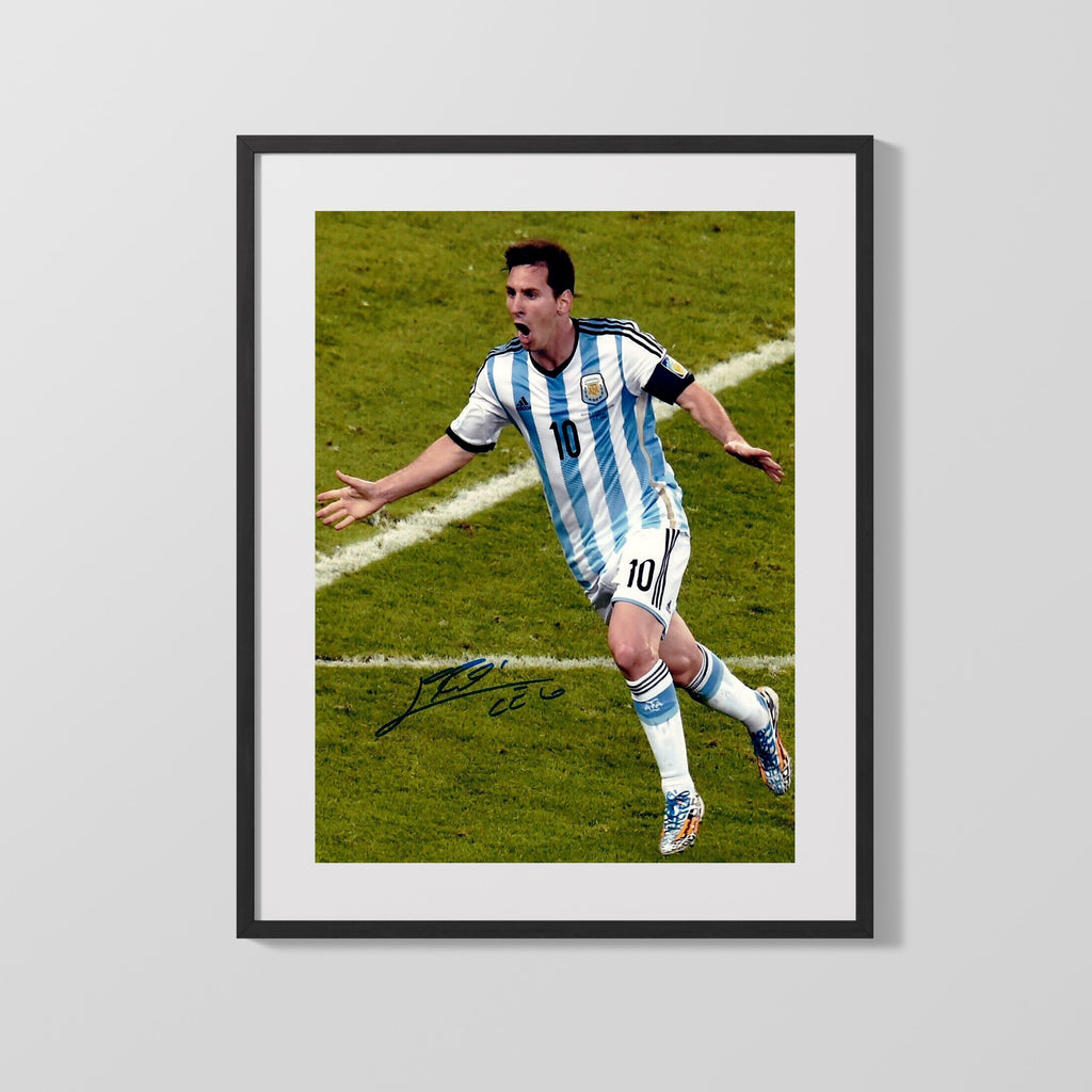 Lionel Messi Autograph Print - Team Argentina - Celebration Run Soccer FramedSportPrints Gallery Frame 16x20