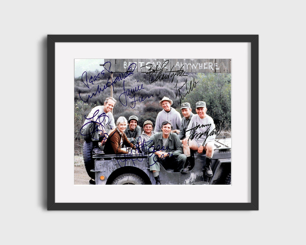 MASH - Army Doctors - Autograph Print Television Vintage Framed Prints Gallery Frame 16x20
