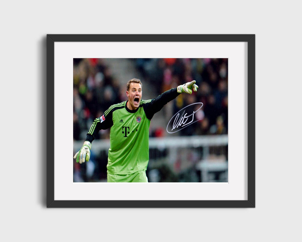 Manuel Neuer - Bayern Munich - Commanding the Defense Soccer FramedSportPrints Gallery Frame 16x20