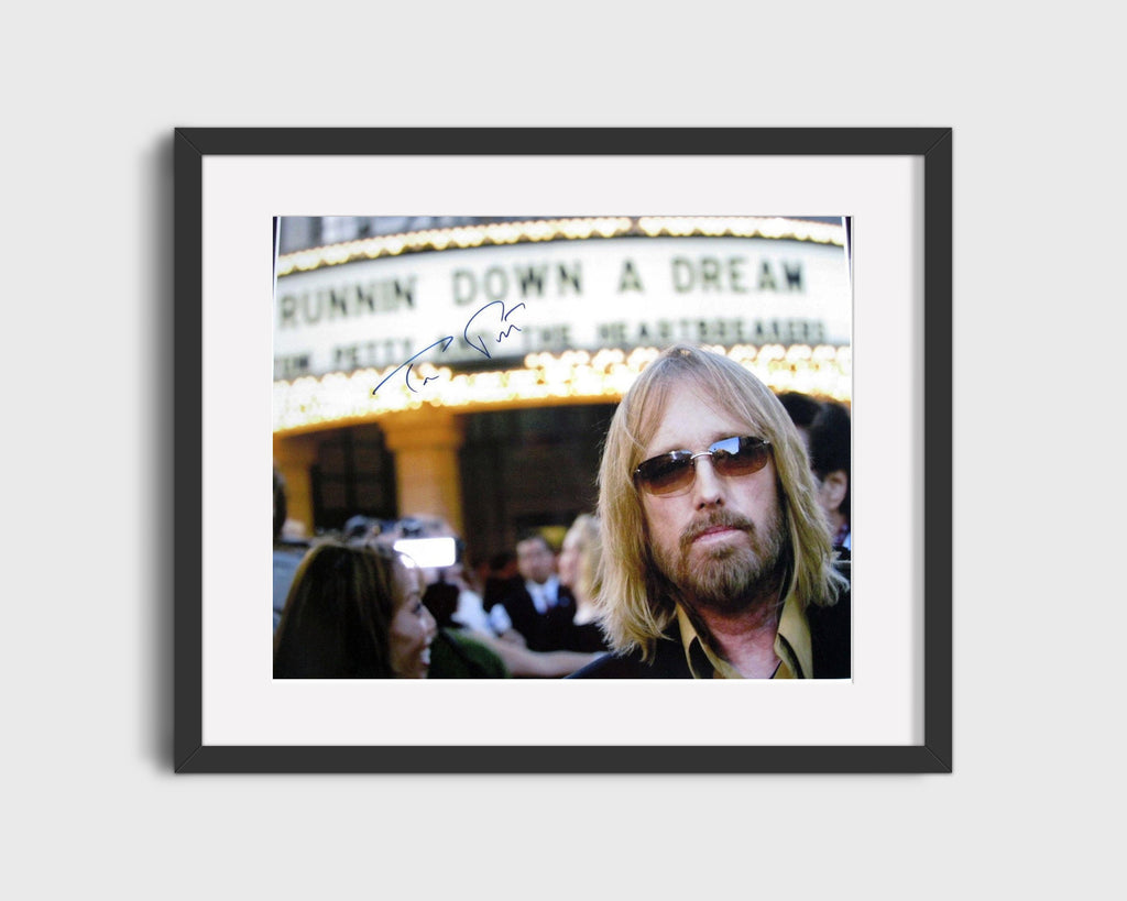 Music Autograph Photo - Tom Petty - Runnin Down a Dream Music Vintage Framed Prints Gallery Frame 16x20