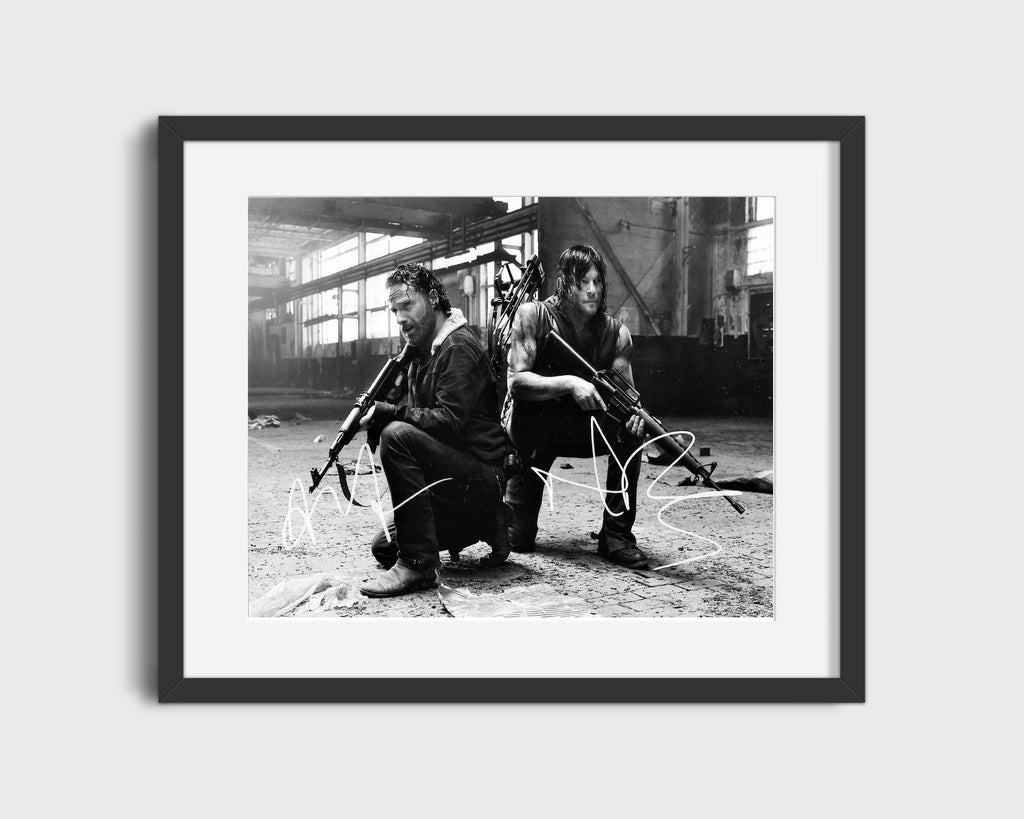 The Walking Dead - Survivors United - Autograph Print Television Vintage Framed Prints Gallery Frame 16x20