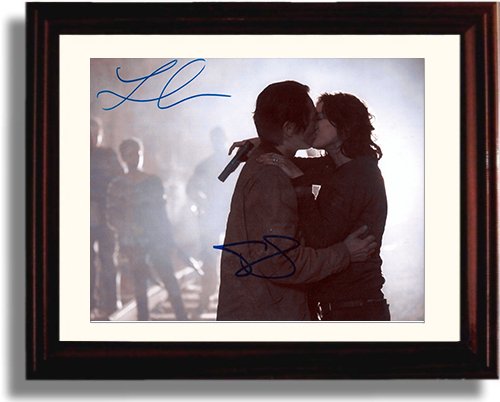 8x10 Framed Walking Dead Glen & Maggie Steven Yeun & Lauren Cohan Autograph Replica Print Framed Print - Television FSP - Framed   