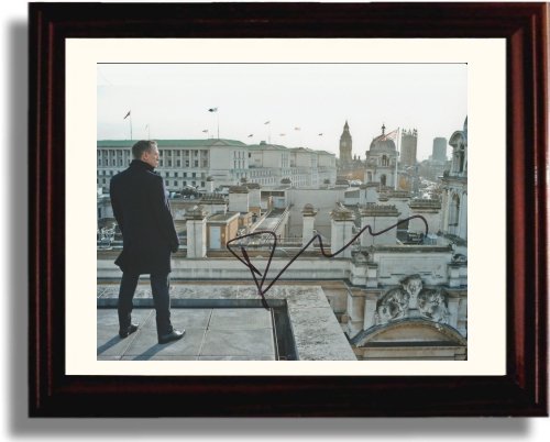 8x10 Framed Daniel Craig Autograph Promo Print - James Bond Framed Print - Movies FSP - Framed   
