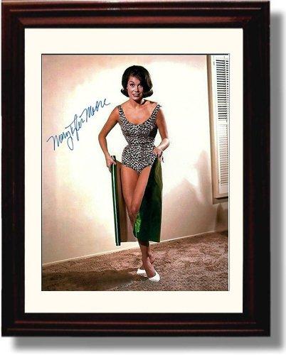 8x10 Framed Mary Tyler Moore Autograph Promo Print - Gift Wrapped Framed Print - Television FSP - Framed   