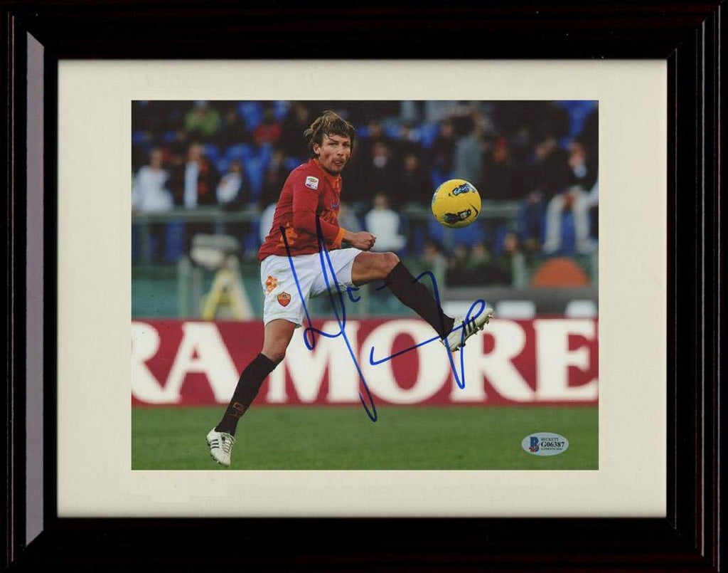 8x10 Framed Gabriel Heinze Autograph Replica Print - AS Roma Framed Print - Soccer FSP - Framed   