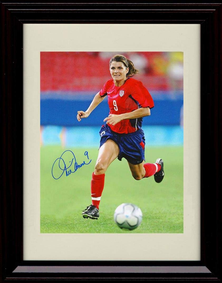 8x10 Framed Mia Hamm Autograph Replica Print - Red Jersey Framed Print - Soccer FSP - Framed   