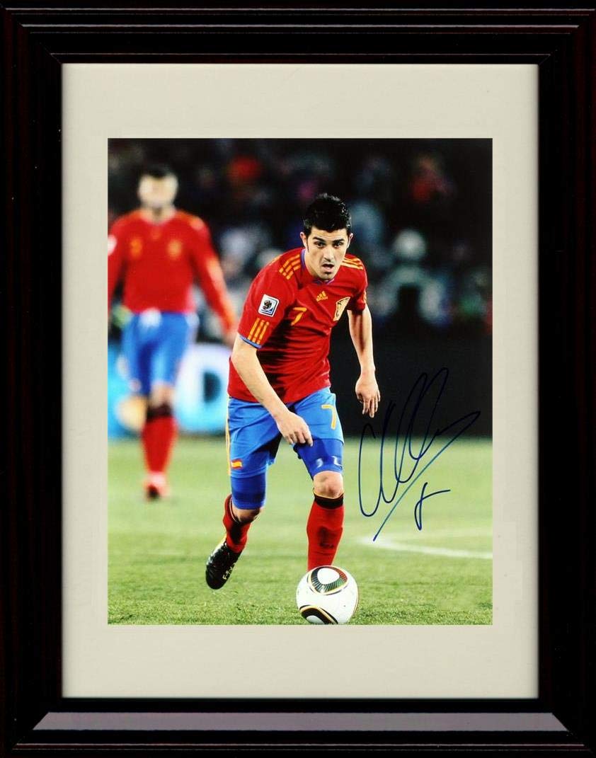 16x20 Framed David Villa Autograph Replica Print - Running with Ball Gallery Print - Soccer FSP - Gallery Framed   