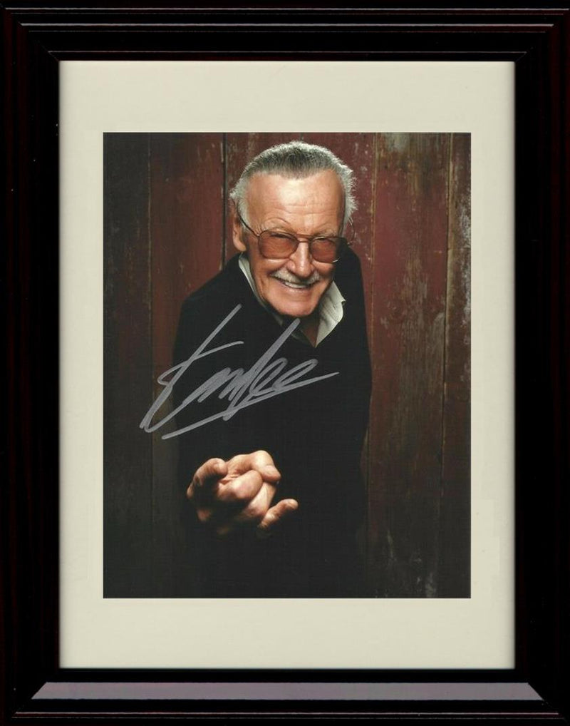 Framed Stan Lee Autograph Promo Print - Portrait Framed Print - Movies FSP - Framed   