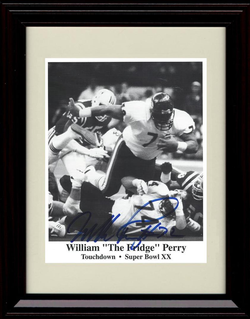 8x10 Framed William Perry - Chicago Bears Autograph Promo Print - The Fridge Black And White TD Super Bowl XX Framed Print - Pro Football FSP - Framed   